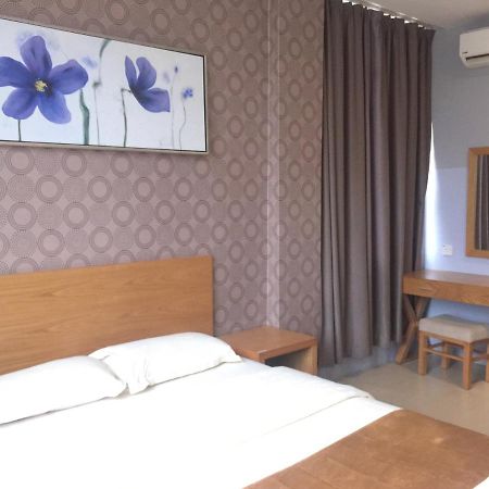 Residence 21 Boutique Inn Miri Ngoại thất bức ảnh